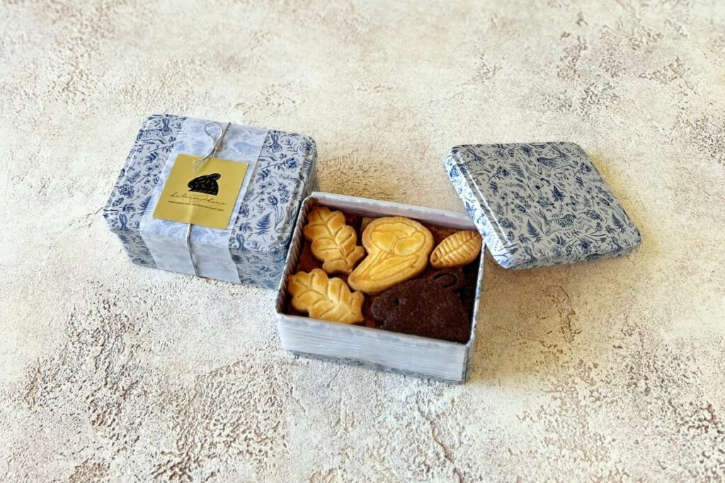 しまの森のうさぎ缶　haba sa hana